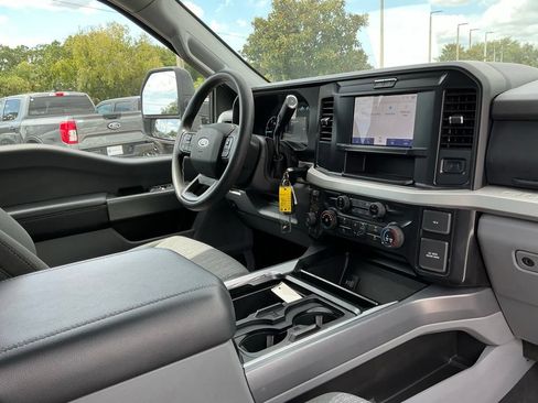Used 2025 Ford F250 XLT w/ FX4 Off-Road Package AWD/4WD image 18
