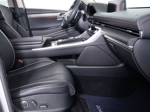 Used 2023 Genesis GV80 2.5T w/ Prestige 20" Package image 31