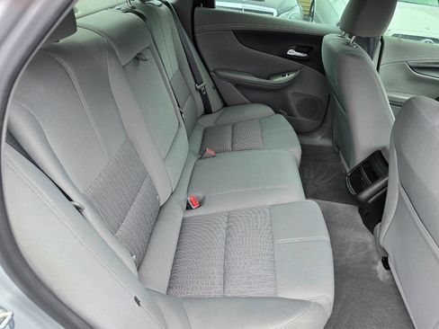 Used 2017 Chevrolet Impala LS image 23