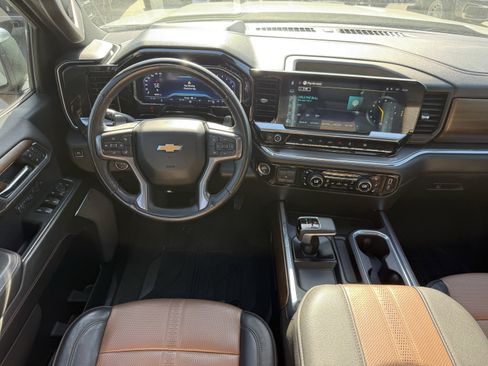 Used 2024 Chevrolet Silverado 1500 High Country w/ High Country Premium Package image 14