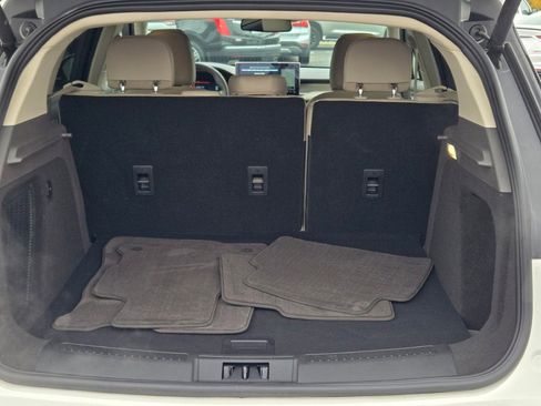 Certified 2024 Lincoln Corsair AWD image 15