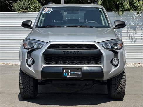 Used 2019 Toyota 4Runner SR5 AWD/4WD image 7