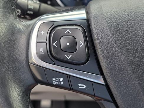 Used 2017 Toyota Camry XSE FWD image 23