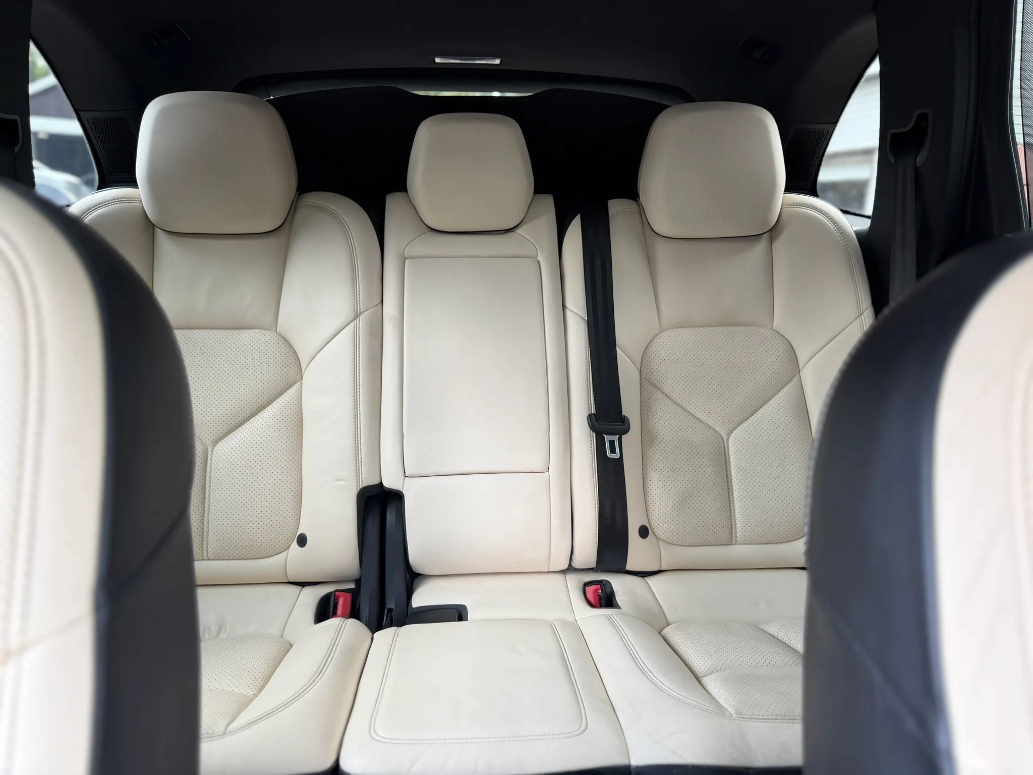 Used 2016 Porsche Cayenne S AWD/4WD image 32