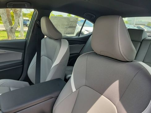 New 2026 Toyota Camry SE FWD image 21