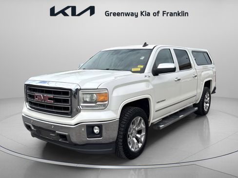 Used 2015 GMC Sierra 1500 SLT w/ SLT Crew Cab Value Package image 3