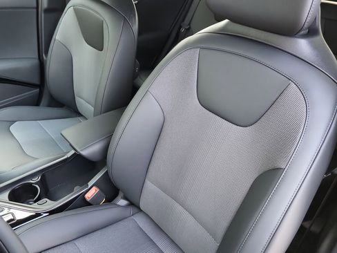 New 2026 Kia Niro EX w/ EX Premium Package FWD image 9