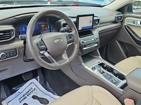 Used 2020 Ford Explorer Platinum AWD/4WD image 17