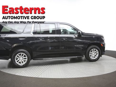 Used 2024 Chevrolet Suburban LT image 45