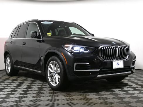 Used 2023 BMW X5 xDrive40i w/ Premium Package AWD/4WD image 9