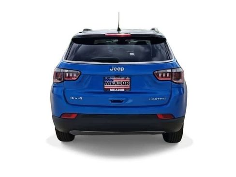 Used 2024 Jeep Compass Limited AWD/4WD image 7