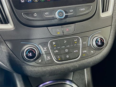 Used 2024 Chevrolet Malibu LT image 18