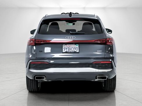 Used 2025 Audi Q5 Premium w/ Premium Plus AWD/4WD image 4