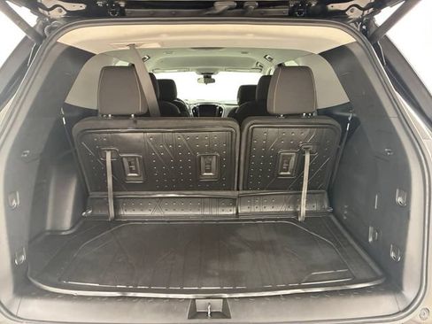 Used 2020 Chevrolet Traverse LT w/ Driver Confidence II Package AWD/4WD image 17