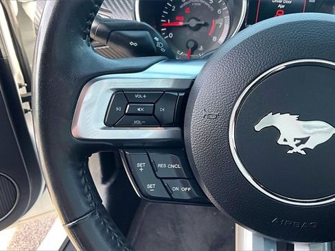 Used 2018 Ford Mustang Coupe image 15