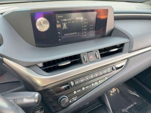 Used 2019 Lexus ES 350 w/ Accessory Package image 24