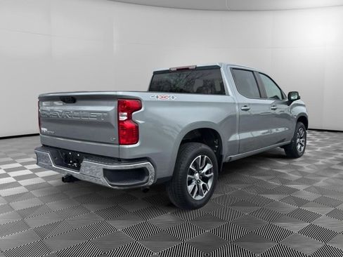 Used 2023 Chevrolet Silverado 1500 LT image 4