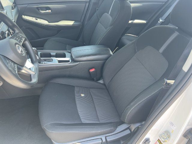 Used 2025 Nissan Sentra SV FWD image 33