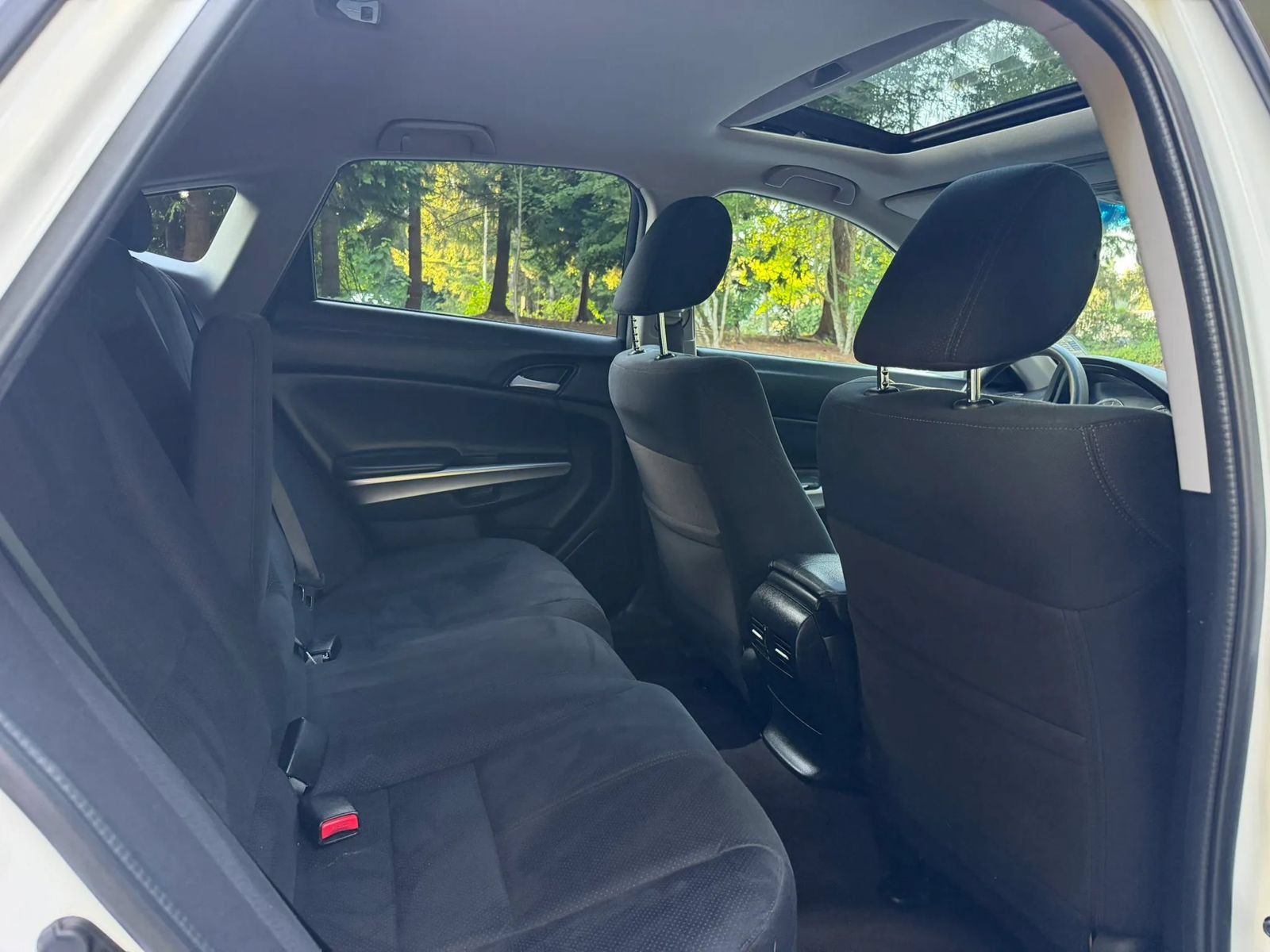 Used 2014 Honda Crosstour EX image 11