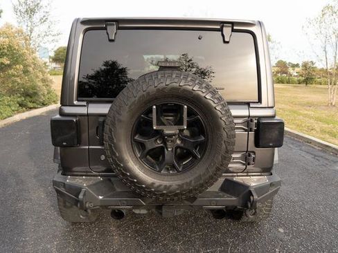 Used 2019 Jeep Wrangler Unlimited Sahara w/ Quick Order Package 24M Moab image 4