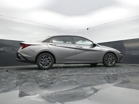 Used 2024 Hyundai Elantra SEL FWD image 67
