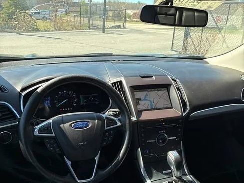 Used 2015 Ford Edge Titanium w/ Equipment Group 301A AWD/4WD image 25