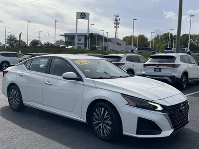 Used 2023 Nissan Altima 2.5 SV