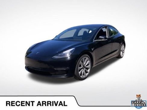 Used 2018 Tesla Model 3 Long Range RWD image 1