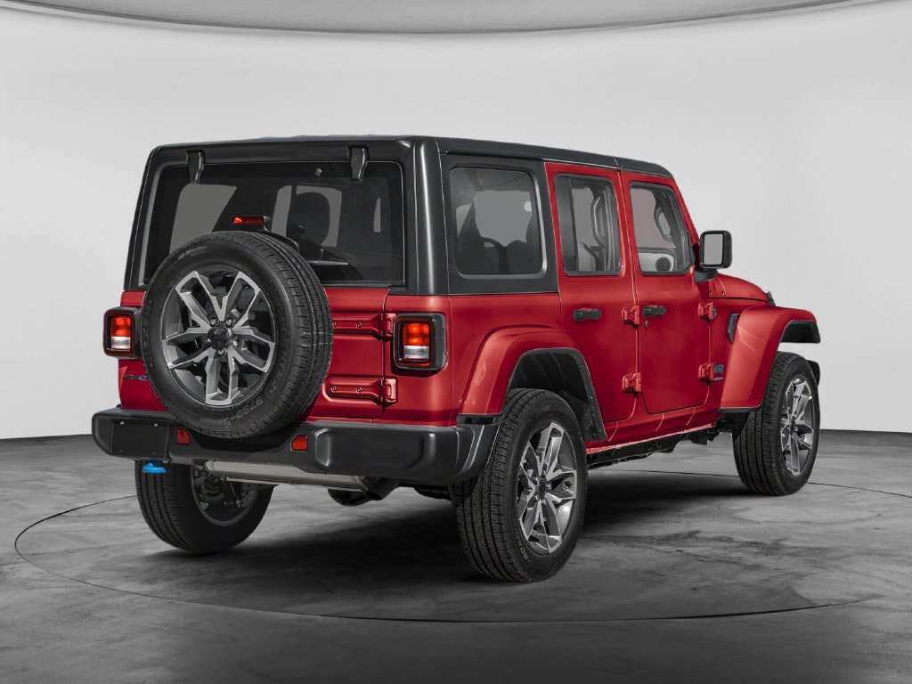 Used 2024 Jeep Wrangler Unlimited Sahara AWD/4WD image 2