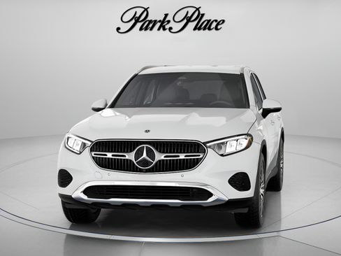 Used 2026 Mercedes-Benz GLC 300 image 37