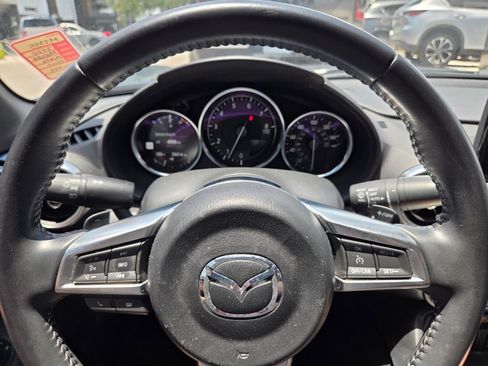 Used 2020 MAZDA MX-5 Miata Grand Touring RWD image 28