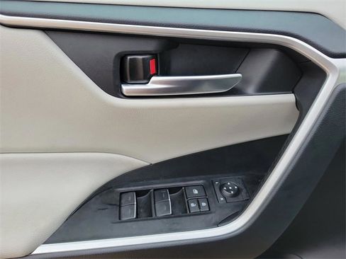 Used 2024 Toyota RAV4 XLE image 14