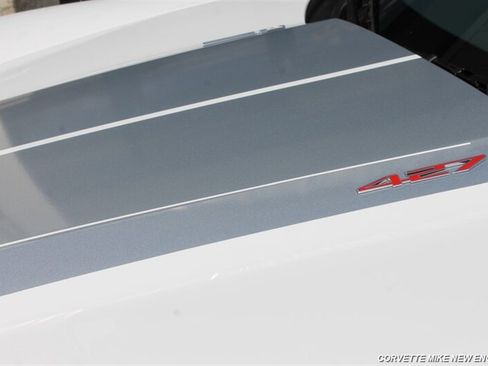 Used 2013 Chevrolet Corvette 427 w/ 1SC Preferred Equipment Group RWD image 12