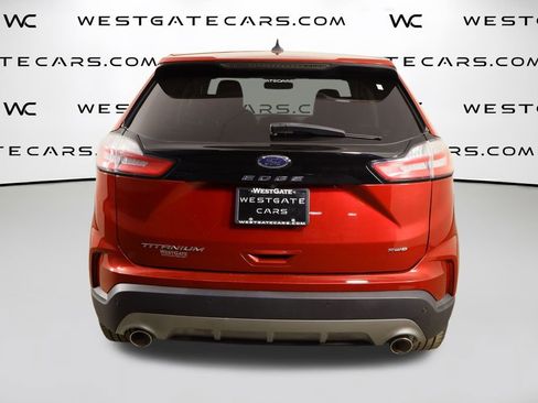 Used 2022 Ford Edge Titanium image 4