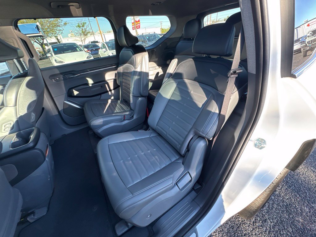 Used 2024 Kia EV9 Land AWD/4WD image 15