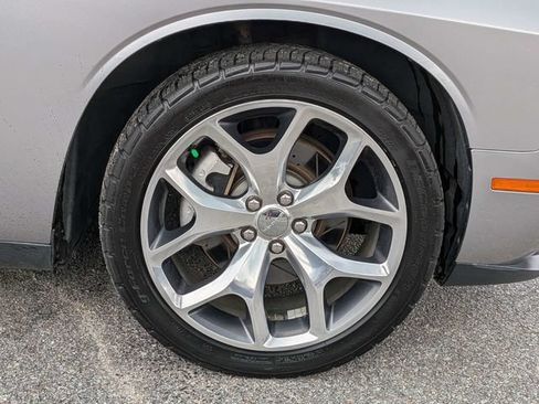 Used 2015 Dodge Challenger SXT Plus RWD image 13