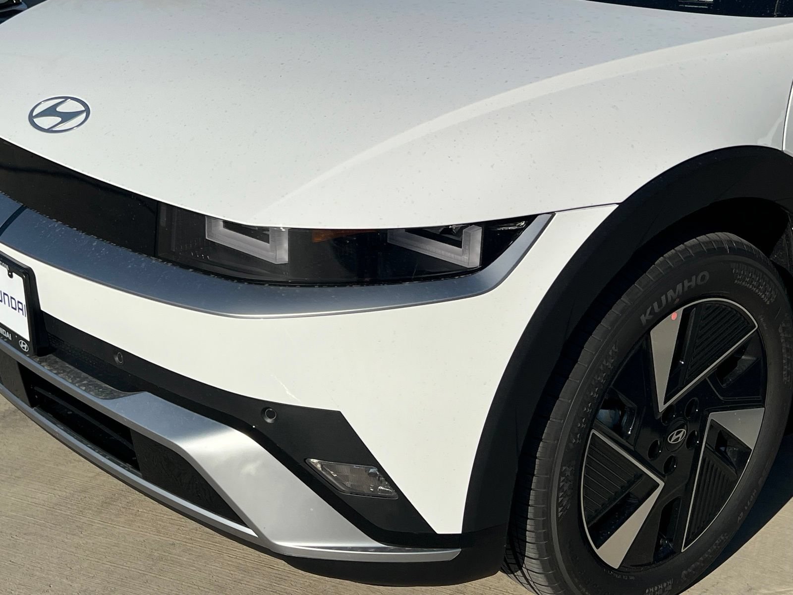 New 2027 Hyundai Ioniq 5 SE RWD image 4