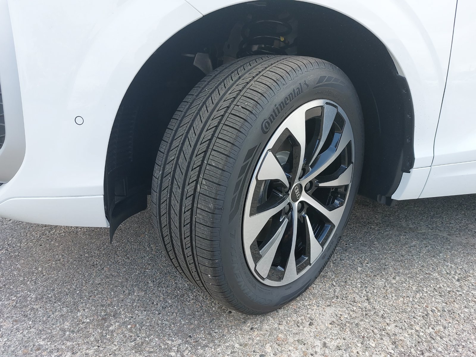 New 2026 Audi Q3 quattro 2.0T AWD/4WD image 36