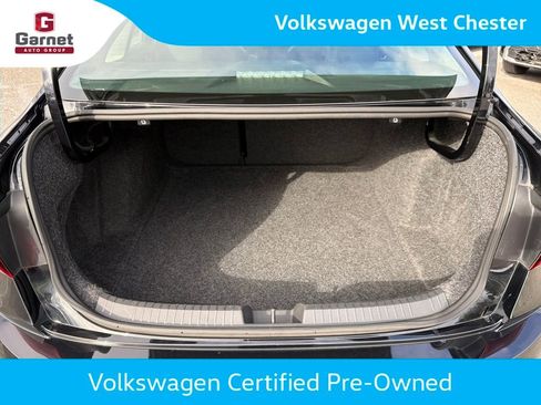 Certified 2024 Volkswagen Jetta SE FWD image 22