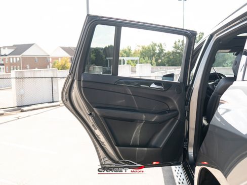 Used 2019 Mercedes-Benz GLS 450 4MATIC image 42