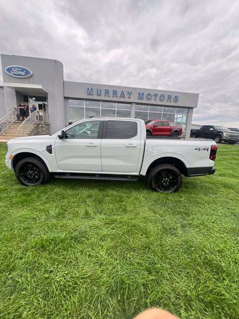 New 2026 Ford Ranger Lariat w/ Black Appearance Package AWD/4WD image 8