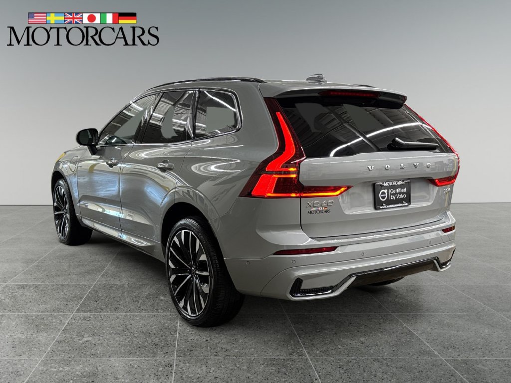 Certified 2026 Volvo XC60 T8 Ultra w/ Protection Package Premier AWD/4WD image 5