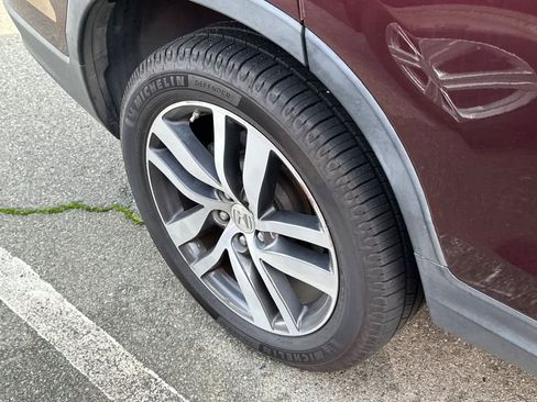 Used 2016 Honda Pilot Touring image 14