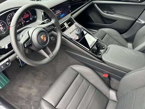 New 2026 Porsche Panamera image 4