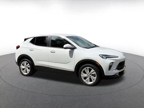 Used 2025 Buick Encore GX Preferred FWD image 2