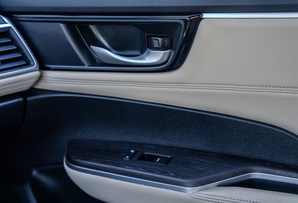 Used 2018 Honda Clarity Plug-In Hybrid image 24