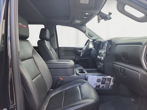 Used 2019 GMC Sierra 1500 SLT w/ SLT Premium Package AWD/4WD image 16
