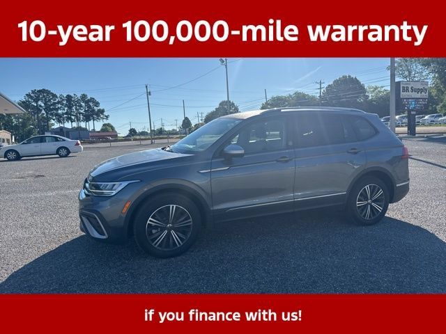 Used 2024 Volkswagen Tiguan Wolfsburg Edition FWD image 3