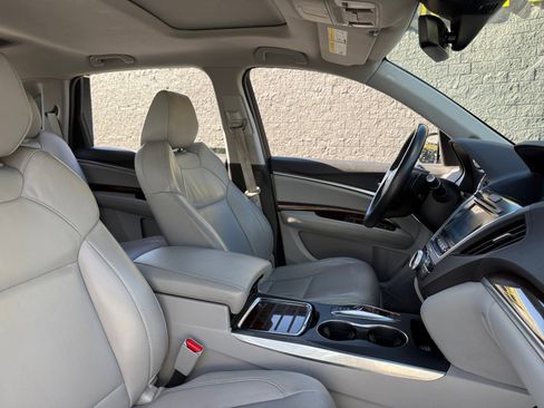 Used 2020 Acura MDX SH-AWD image 21
