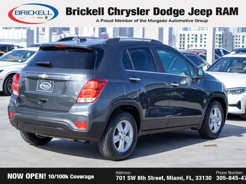 Used 2017 Chevrolet Trax LT w/ LT Convenience Package image 5